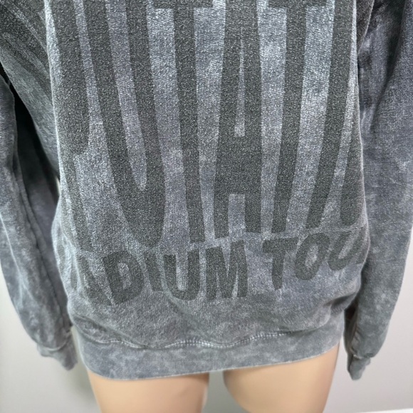 Taylor Swift Reputation Stadium Tour Crewneck Sweatshirt Concert Merch Small - Picture 5 of 6